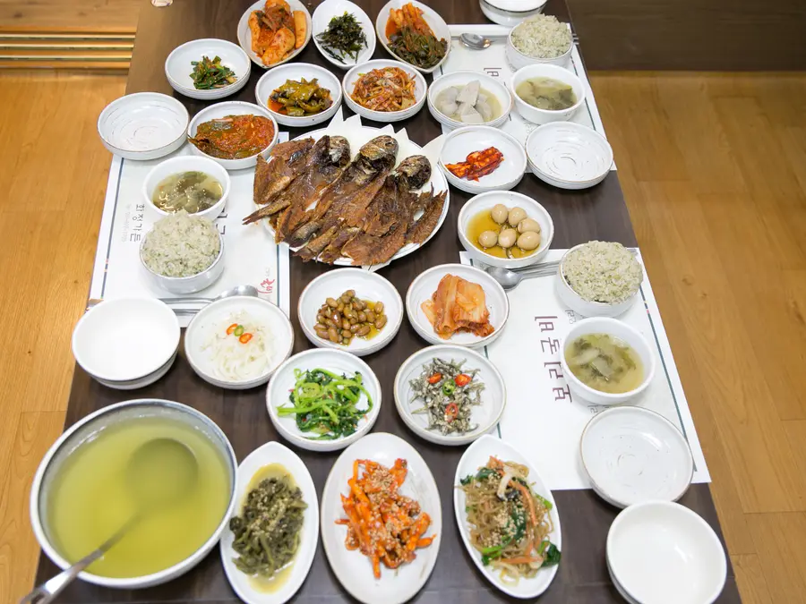 화정가든보리굴비 음식